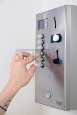 Монетный и жетонный автомат для 4-12 душей, выбор автоматом SLZA 02M арт: 88021 Sanela Чехия (фото, схема)