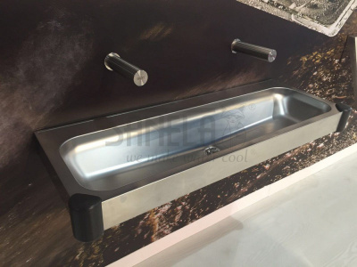 Настенный бесконтактный кран SLU 43 арт: 03430 Sanela Чехия (фото, схема)